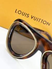 Picture of Louis Vuitton Sunglasses _SKUfw77096046fw